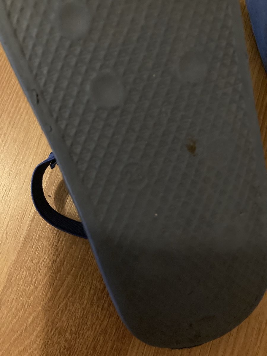 Schuhe für Jungen: Sandalen Hai Motiv mit Gummiband Gr. 28 – Gebraucht aus Emmenbrücke von JJ_89 3