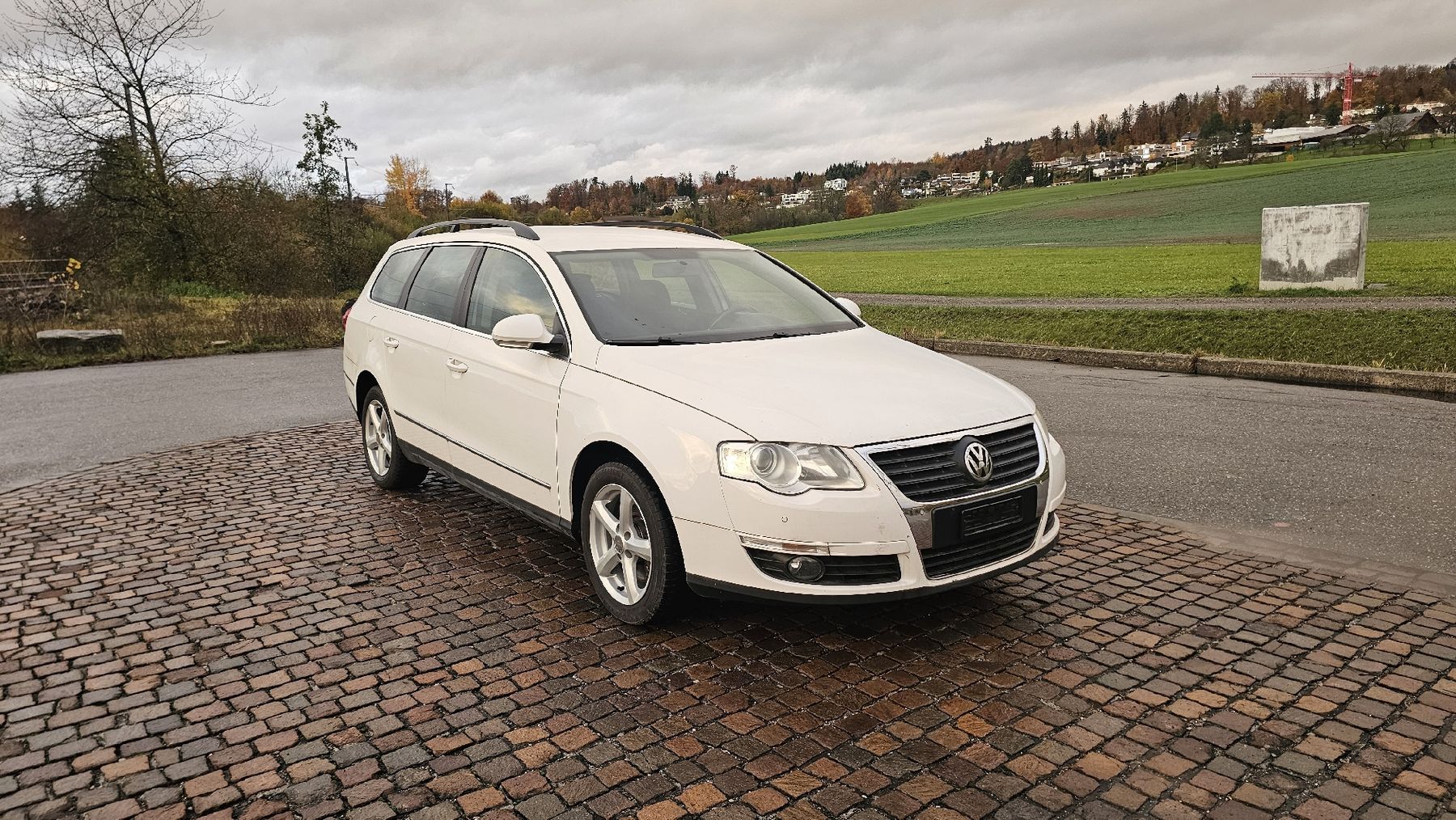 VW Automobili: VW Passat 2.0 TDI Automat – Usato da Wettswil venduto da Imran0