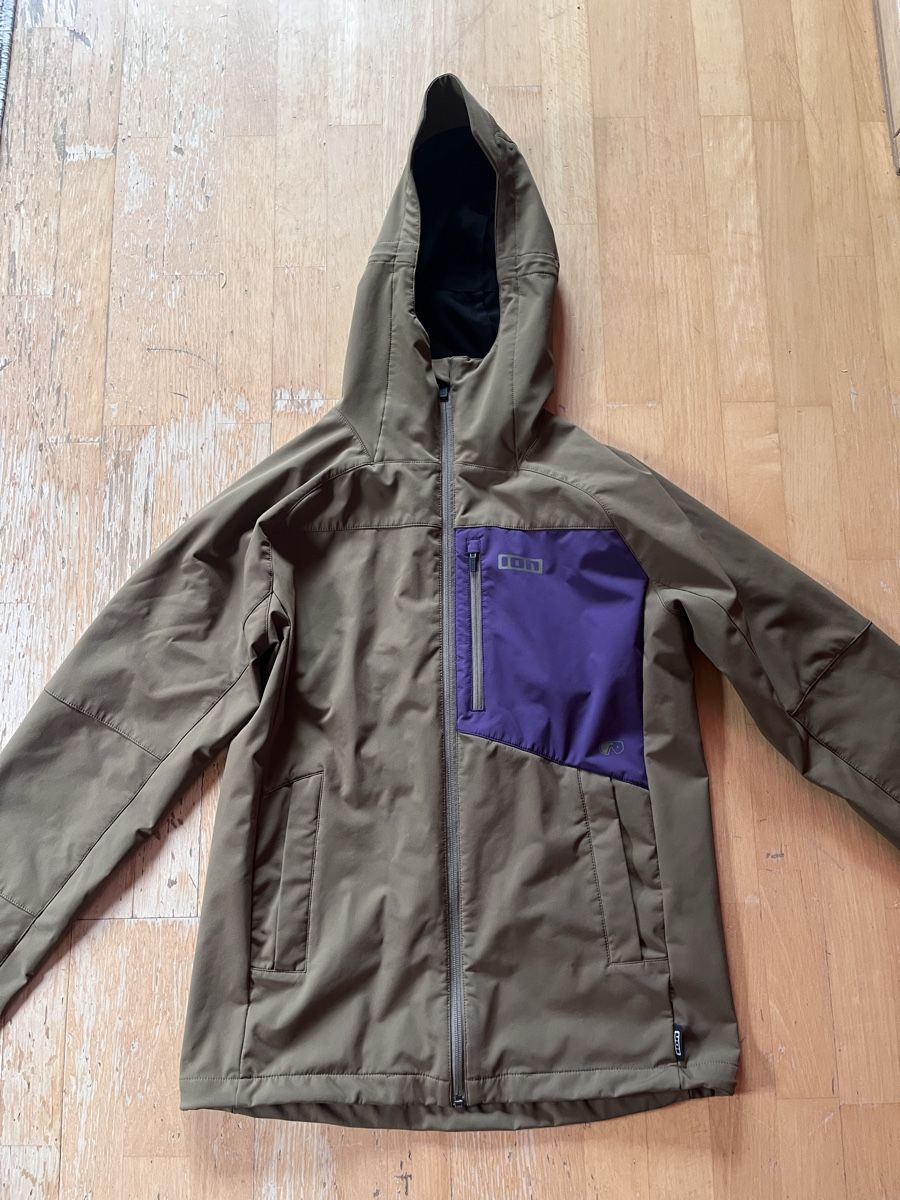 ION Giacche: Ion Bike Softshell Jacke grösse M – Usato da Lauterbrunnen venduto da jul_5jfm 1