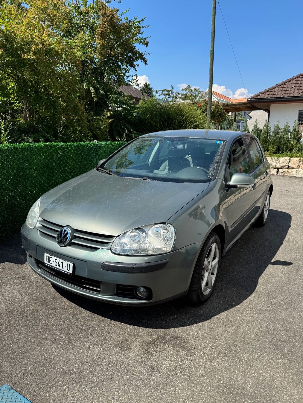 VW Automobili: VW Golf 5 2.0 4Motion Benzin MFK 01.2026 – Usato da Safnern venduto da sma_b5q7 1