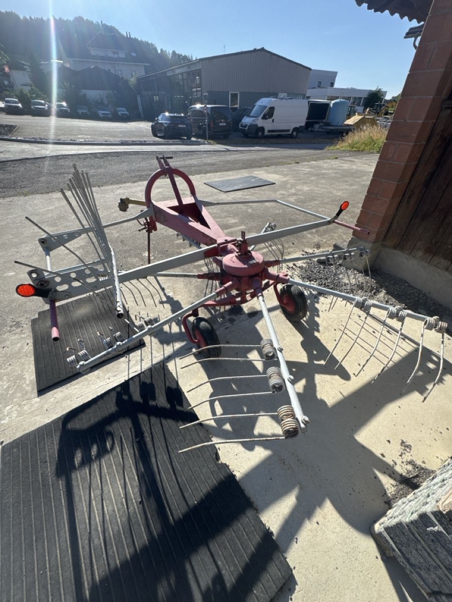 Kuhn Raufutterernte: Schwader/ Kreiselschwader – Gebraucht aus Rickenbach LU von fla_9ft6 2