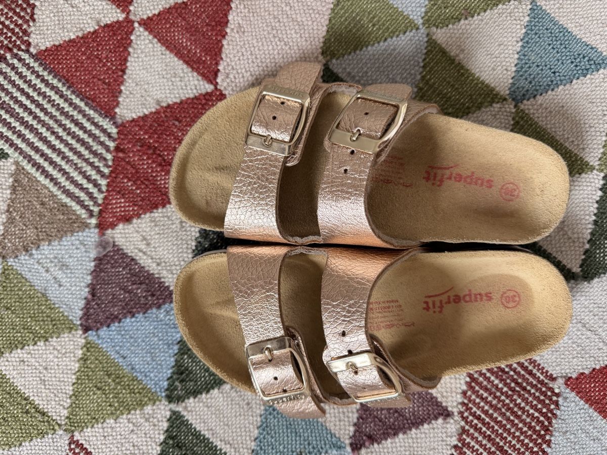 Superfit Scarpe per ragazze: Sandalen Superfit Gr. 30 – Usato da Einsiedeln venduto da kalliopee