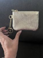 Porte-clefs en cuir doré
