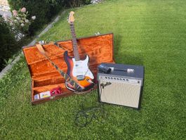 Guitare électrique Fender avec étui et ampli