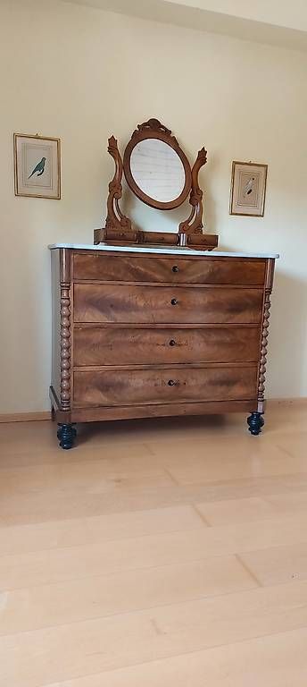 Commodes: Kommode und Spiegelaufsatz – D'occasion à Urdorf par pia_8hgg