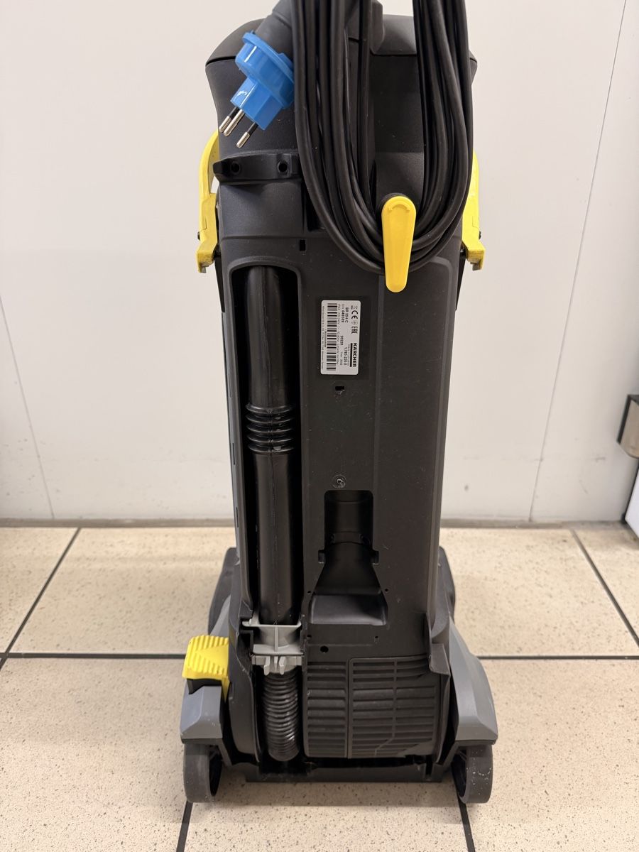 Kärcher Tutte le macchine: Kärcher Professional Scheuersaugmaschine BR 30/4 C – Difettoso da Tann venduto da 6hezzi 3