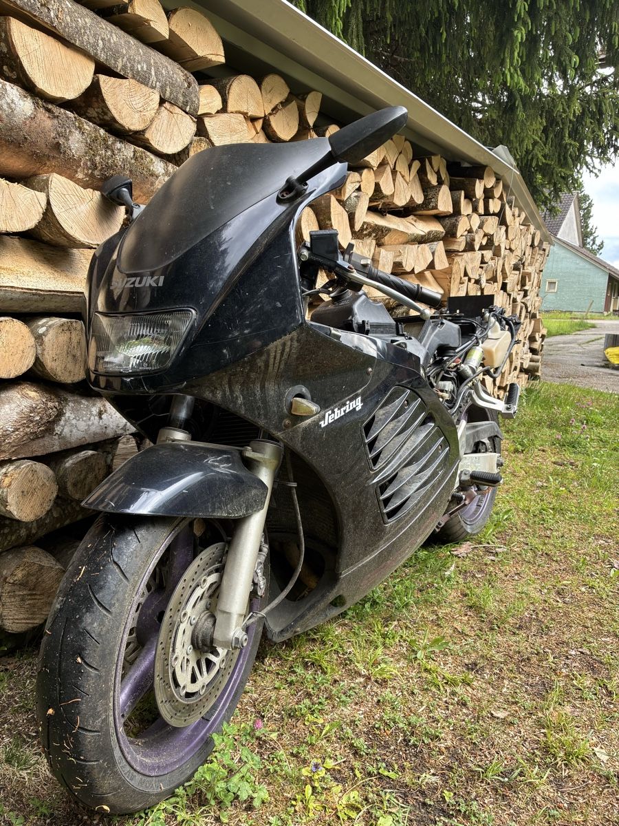 Suzuki Strasse: Suzuki RF 900 – Gebraucht aus St. Gallen von MarkoBoss 3