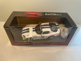 AutoArt Dodge Viper GTS-R CICA #52 1:18