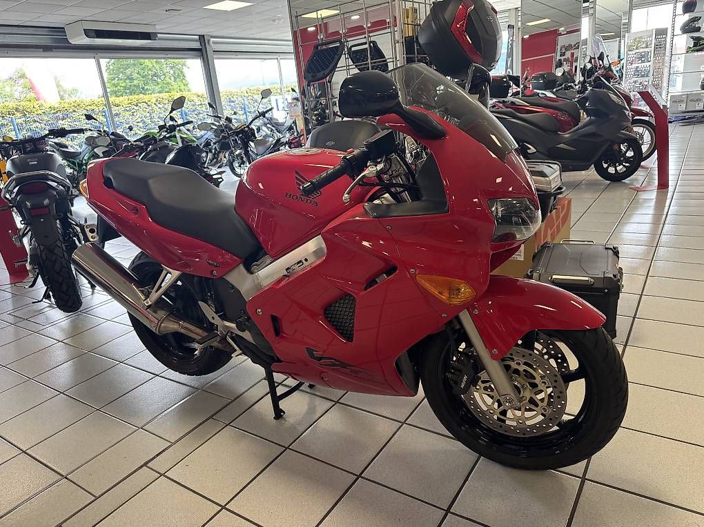 Honda Strasse: Honda 800 vfr fi / châssis 00001 – Gebraucht aus Geneve von rap_d9pn 1