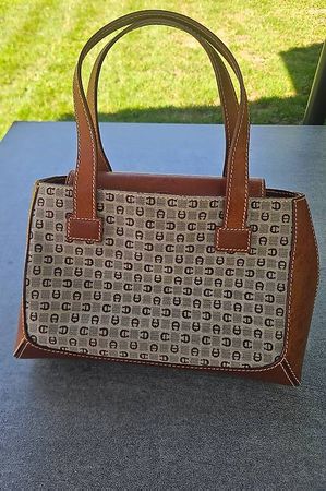 Etienne Aigner Tasche!
