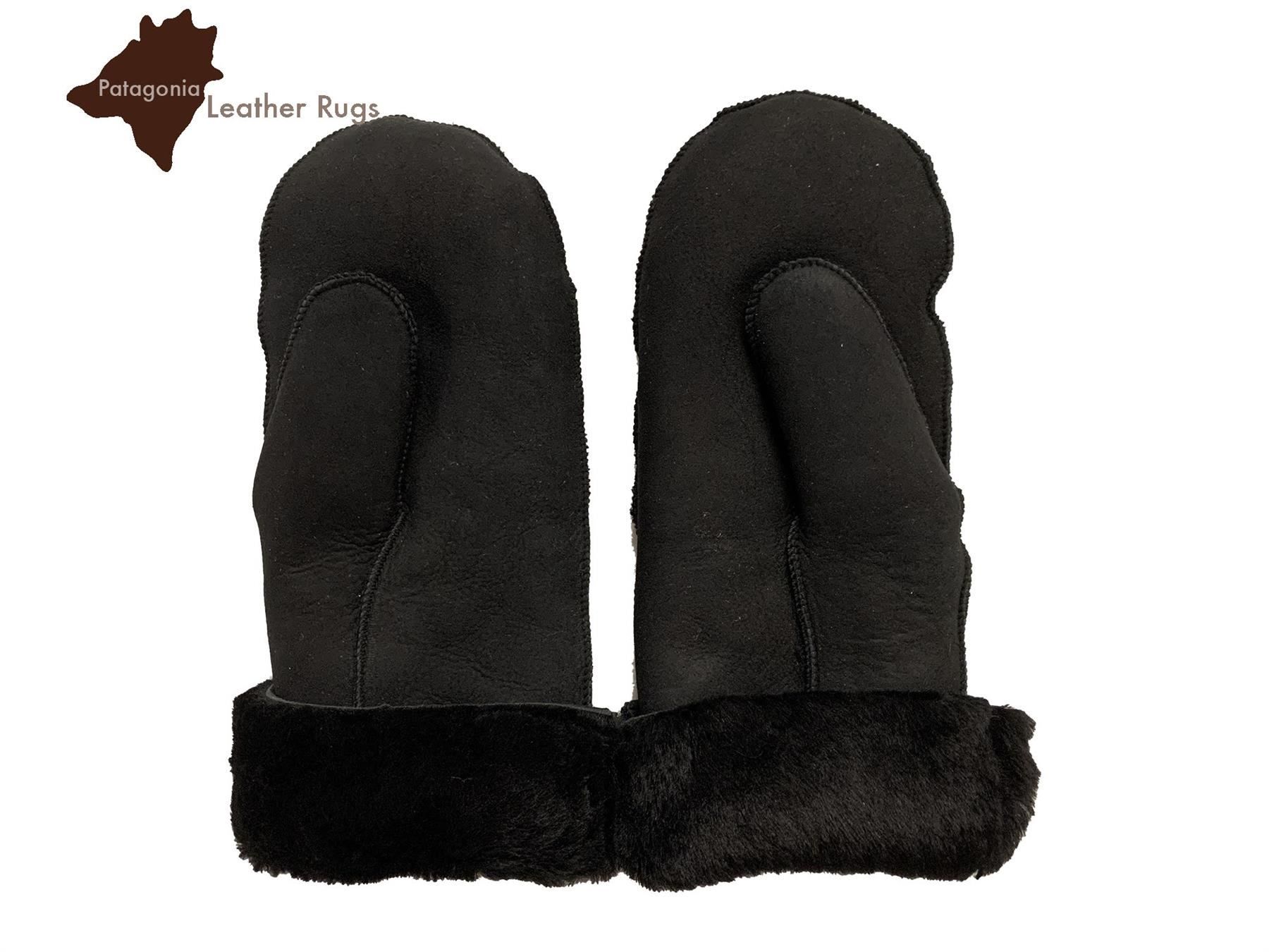 Guanti & manicotti: Handschuhe-Fäustlinge Lammfell Black – Nuovo e nell'imballaggio originale da Arbedo venduto da patagonialeatherrugs 1