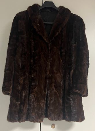 Edler Nerzmantel, Vintage, Grösse M – Warm für den Winter!