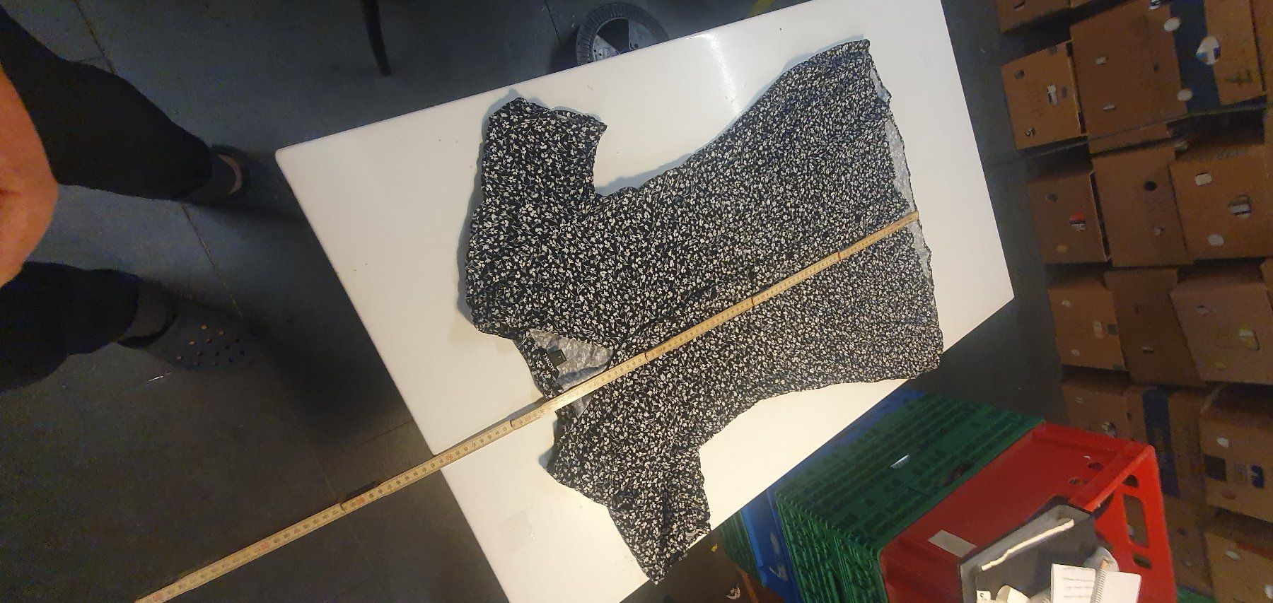 Gonne: Monkl Jupe schwarzweiss mit Blumenmuster grösse S – Usato da Zürich venduto da loosebone 5