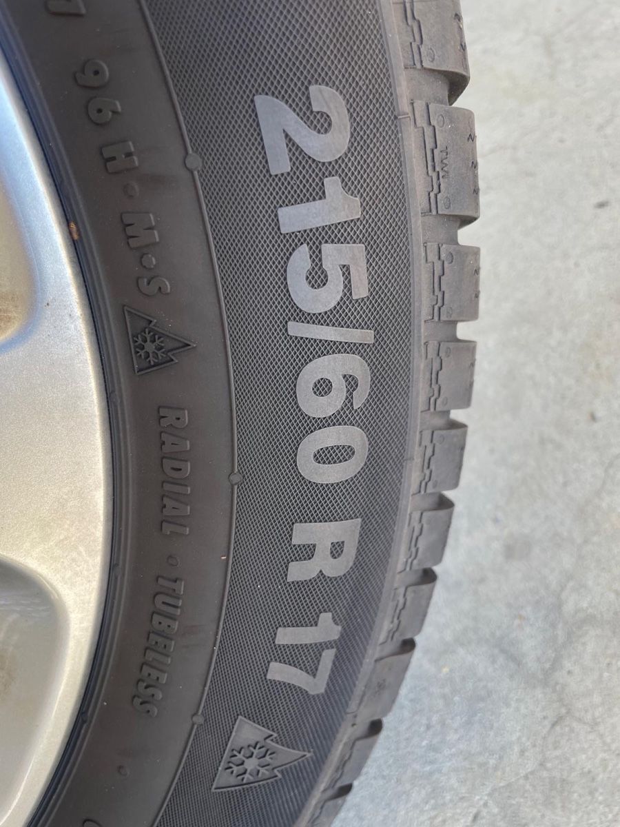 Pneumatici & Ruote complete: Winterkompletträder Mercedes GLA – Usato da Ballwil venduto da cin_v2ym 6