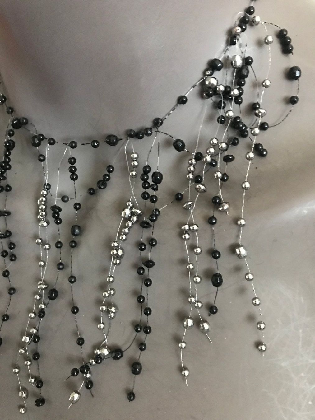 Catenine: filigraner Hals-Schmuck, schwarz/silber – Usato da Adliswil venduto da eri.40 3