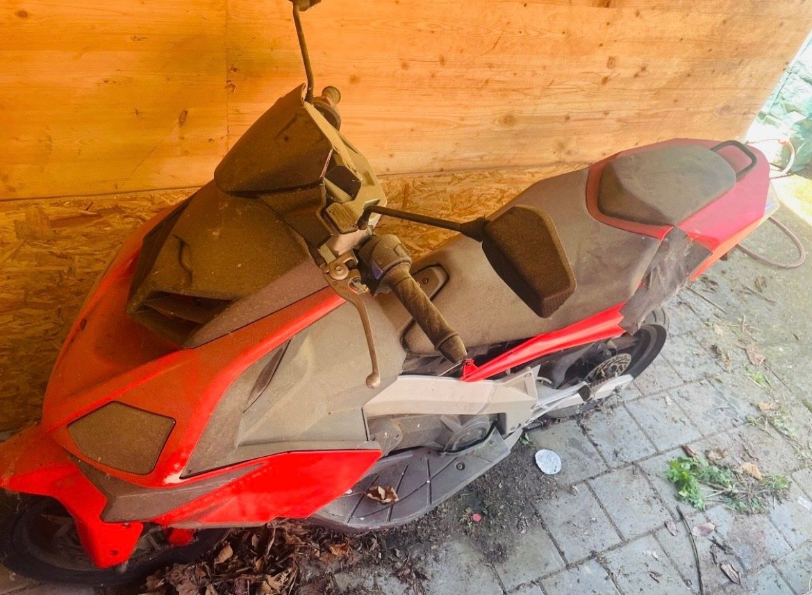 Derbi Scooter: Roter Roller Rollerli Derbi  Bastlerfahrzeug FRÜHL... – Difettoso da Bern venduto da kaeffy 3