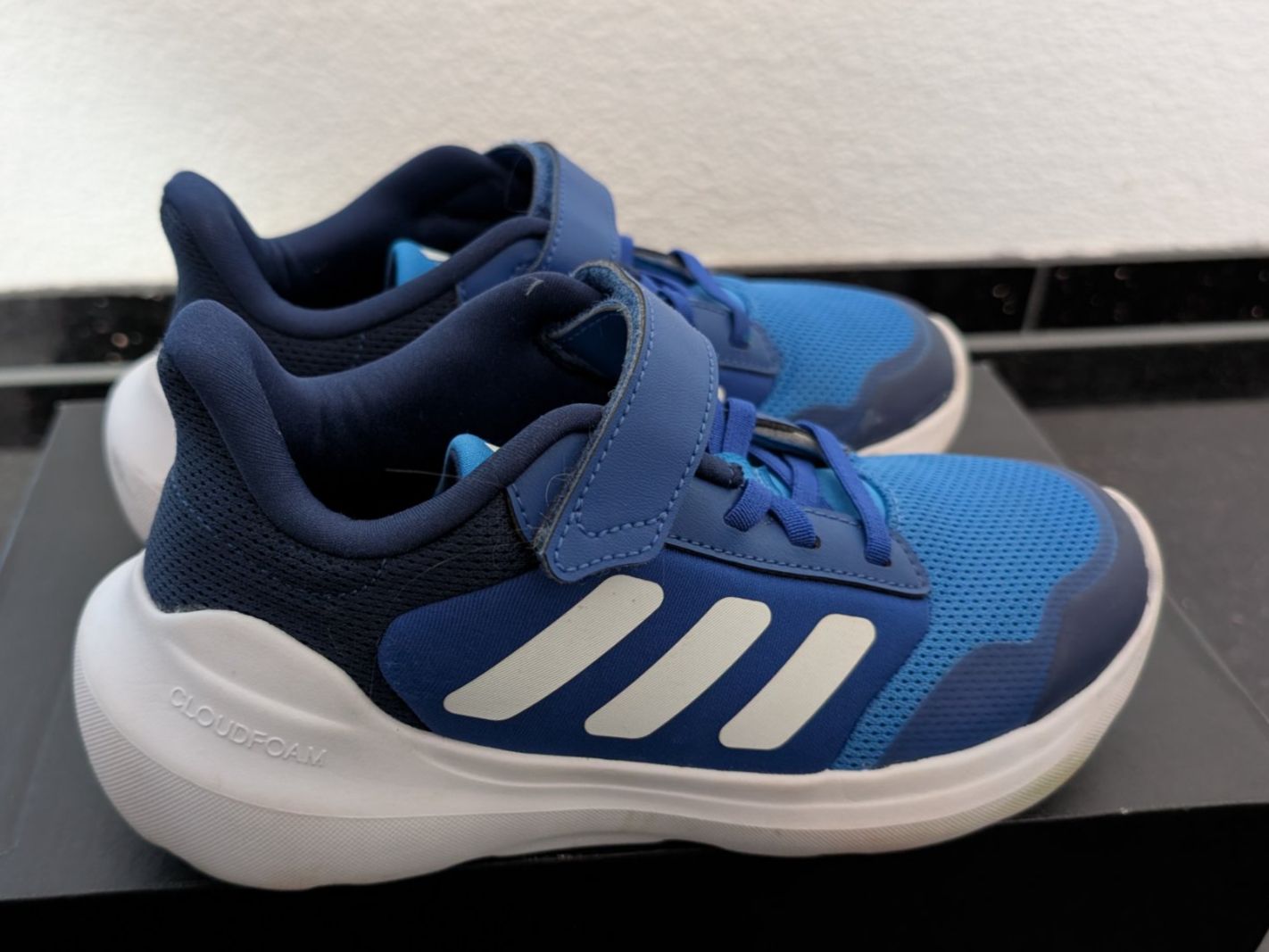 Adidas Schuhe für Jungen: Adidas Schuhe Gr 34 – Gebraucht aus Affoltern am Albis von nyi_ph9f 3