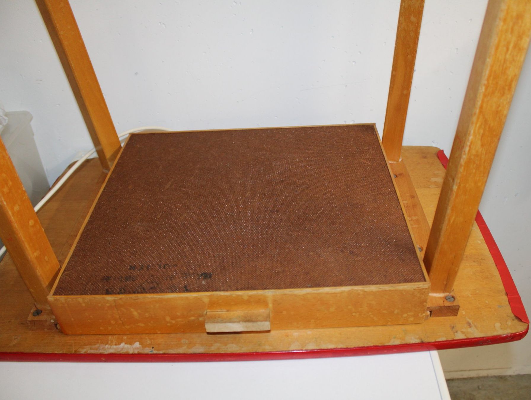 Set di tavolo e panche: Kindertisch mit 2 Stühlen (S) – Usato da Schaan venduto da antikes_und_kurioses 5