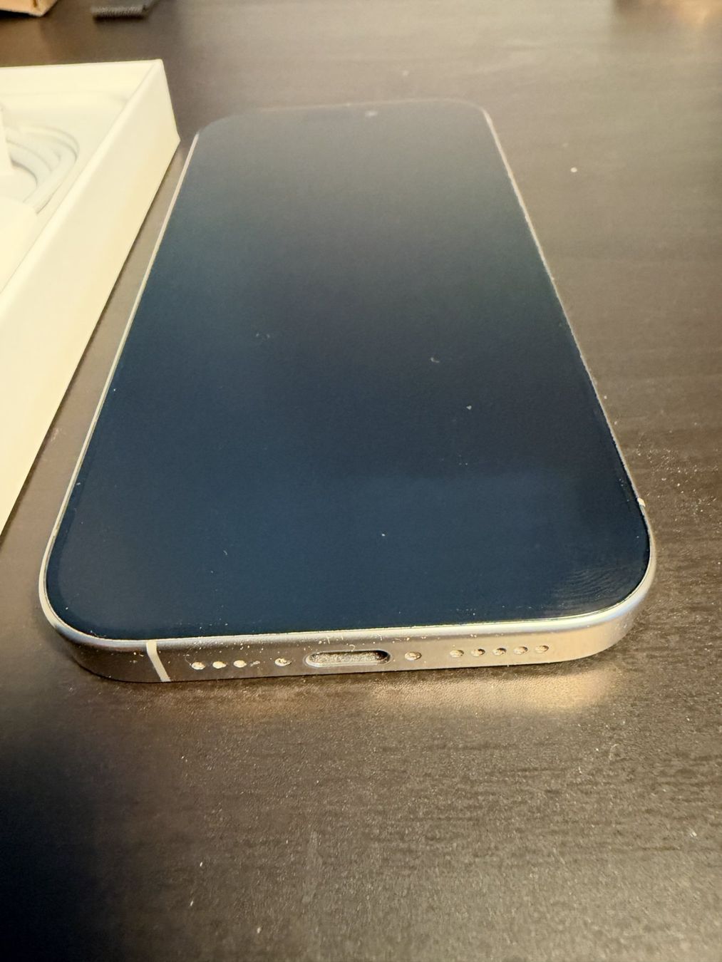 Apple Telefoni cellulari / Smartphones: iPhone 16 Pro 256GB Silver – Usato da Zürich venduto da PavloR 2