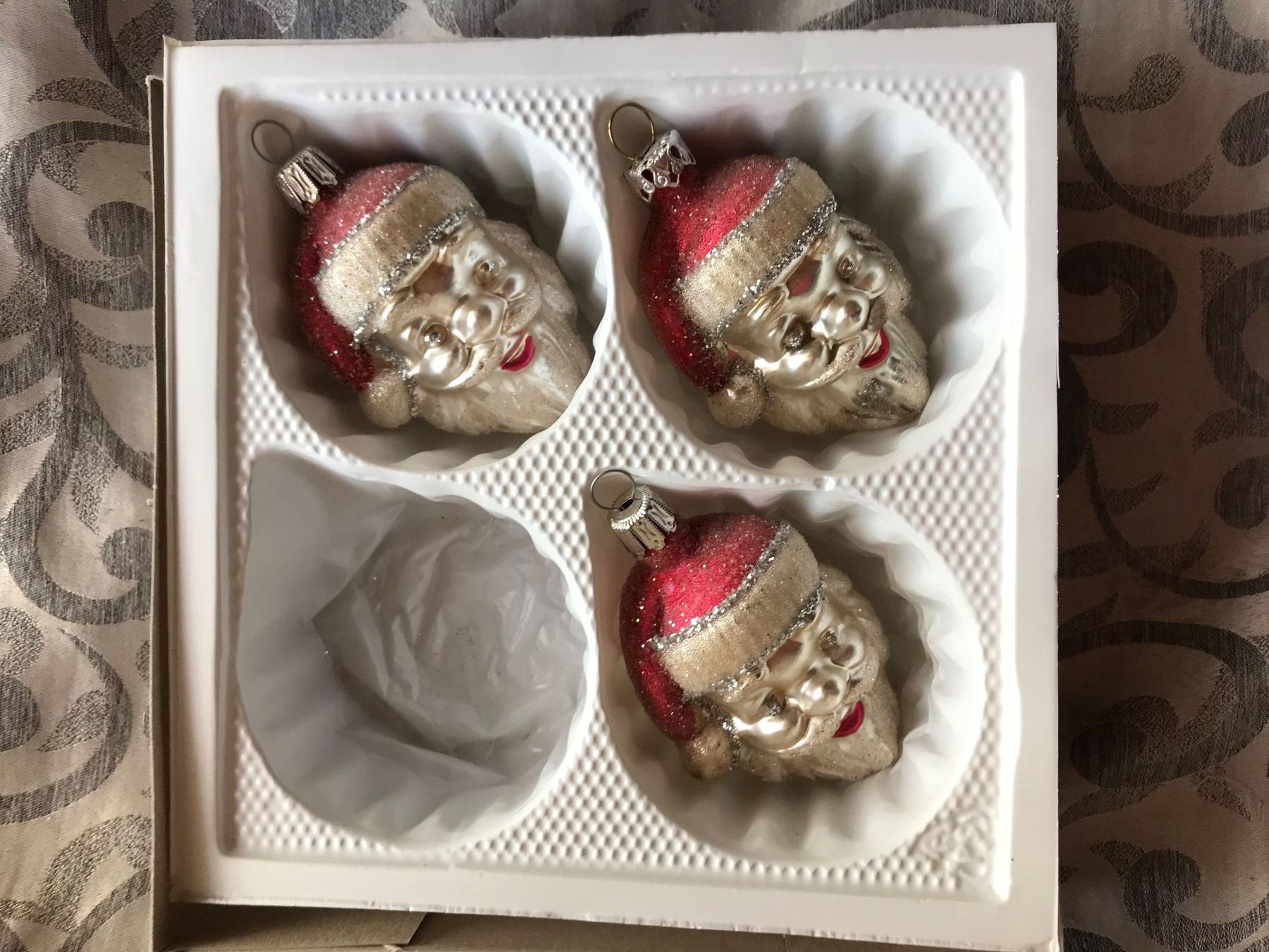 Alle Dekorationen: 3 Weihnachtsmann - Köpfe Kopf Christbaumschmuck – Neu und originalverpackt aus Alpnach Dorf von marvo 7