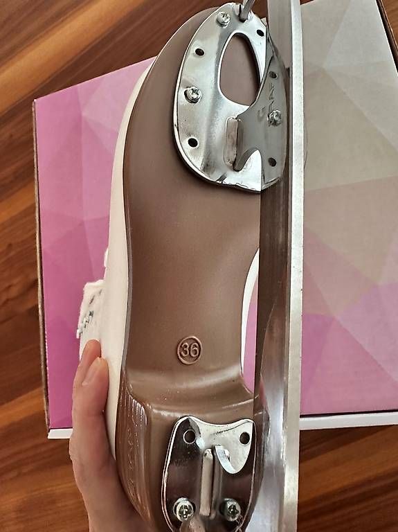 Pattini da ghiaccio: GRAF Ruby Star Schlittschuhe Gr. 36  kaum gebraucht – Usato da Sissach venduto da goldengirl76 3