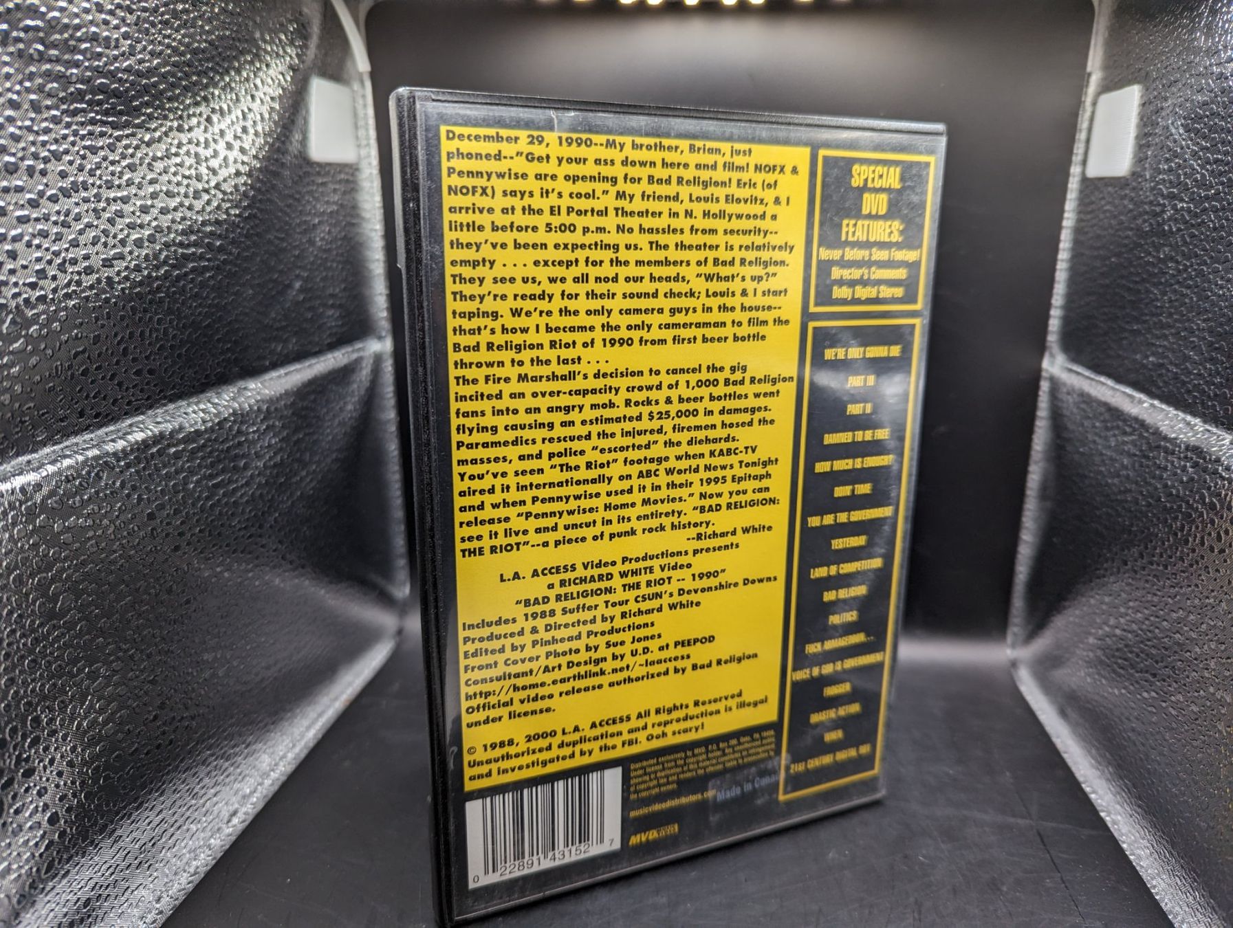 Tutti i DVDs: Bad Religion - The Riot - DVD – Usato da Hünenberg See venduto da SpecialEditionGaming 2