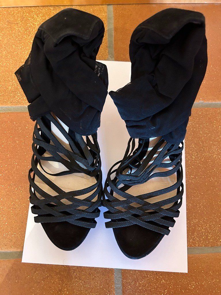 Fendi Scarpe da donna: FENDI elegant black pumps with stilettos – Usato da Zürich venduto da aygo_a