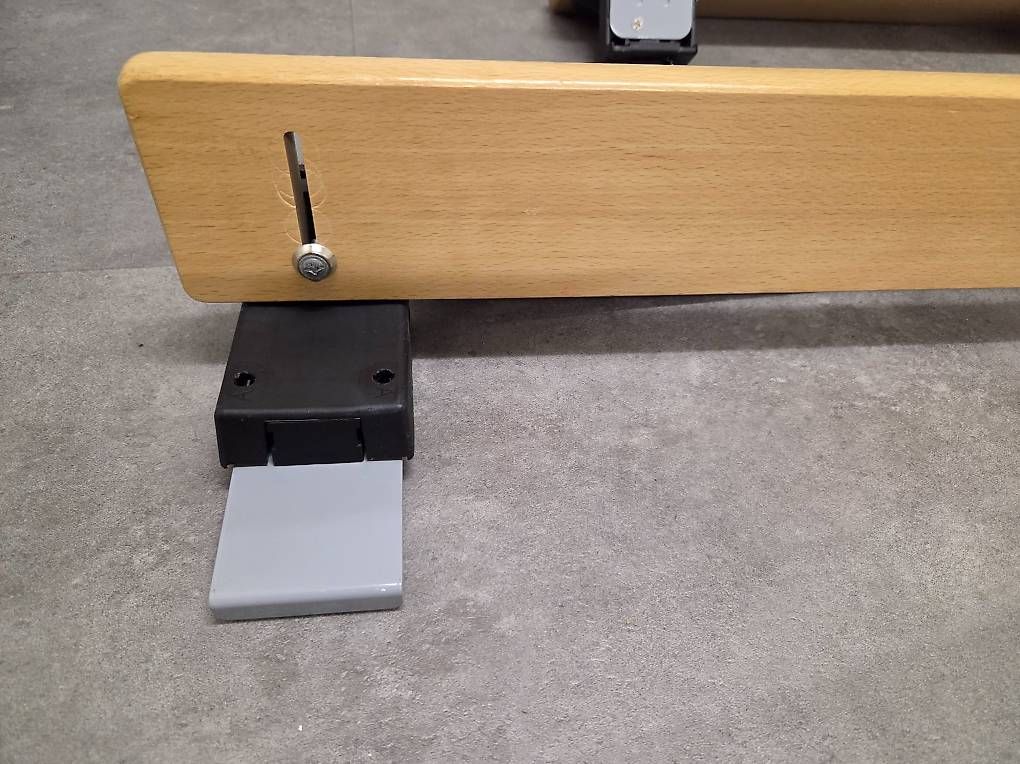 Sicherheit:  2 Treppenschutzgitter Holz hell – Gebraucht aus Laupen BE von Rosemarie01 3