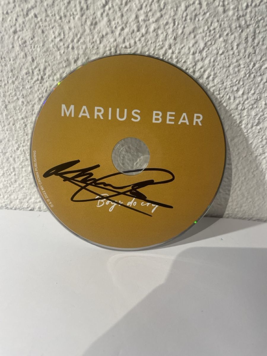 CDs: Marius Bear CD "Boys do cry" mit Unterschrift – Gebraucht aus Sargans von Didis