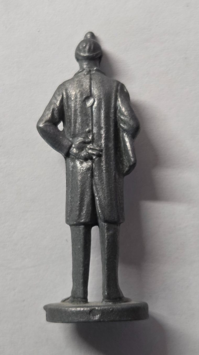 Statuette: Ü-ei Metall Figur Berufe Arzt Eisen – Usato da Zürich venduto da Tobi76 1