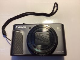 Digitalkamera "CANON POWER SHOT SX 730 HS WI-FI“ mit Zubehör