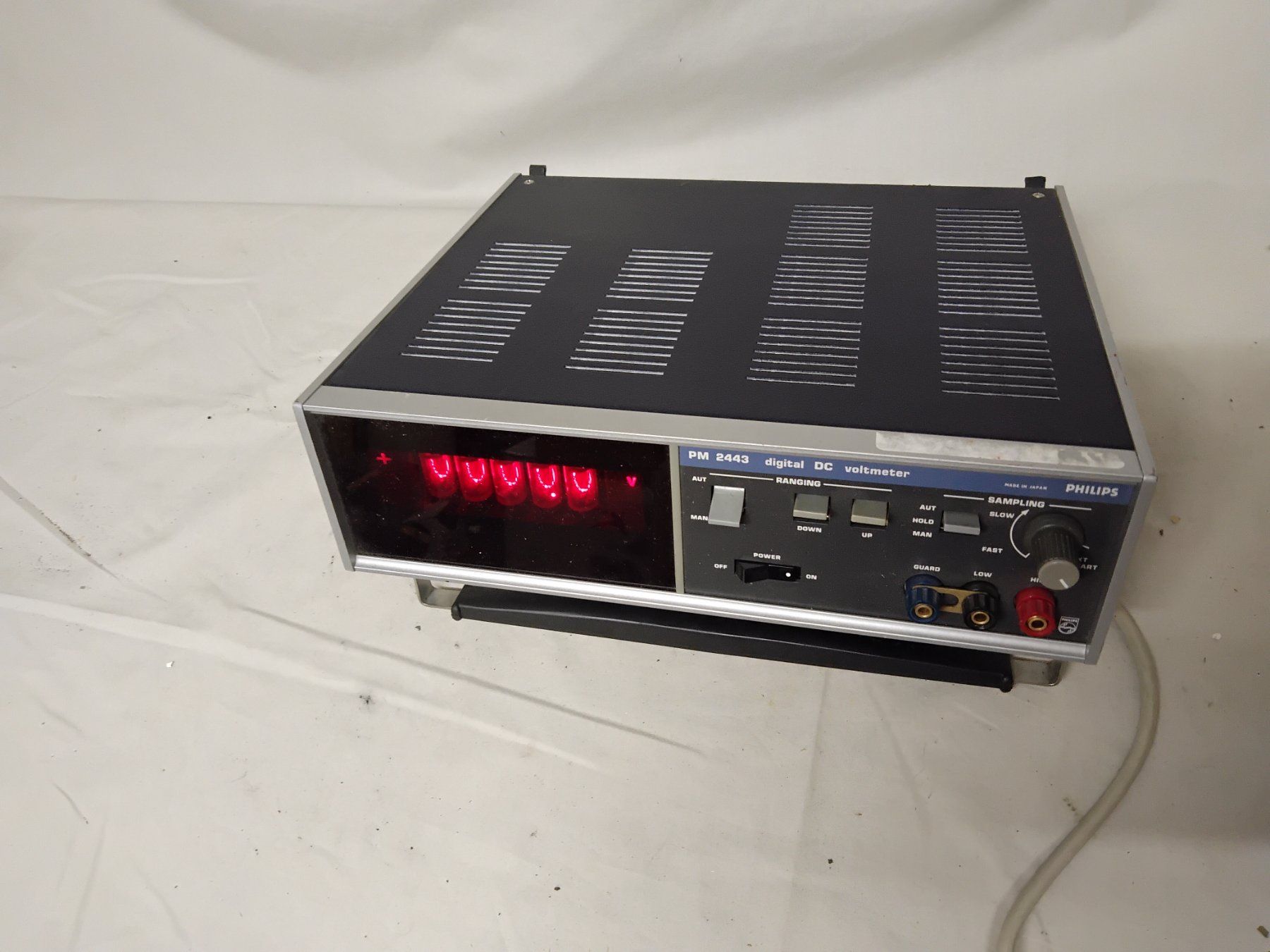 Philips Misurare: Voltmeter mit Nixie Röhren – Usato da Nuglar venduto da lampa-radio 1