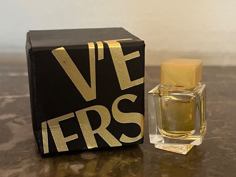 Versace Profumi & Eau de Toilette: Versace Eau de Parfum, 3.5ml, Vintage – Nuovo (secondo la descrizione) da Winterthur venduto da ver_j6jn 1