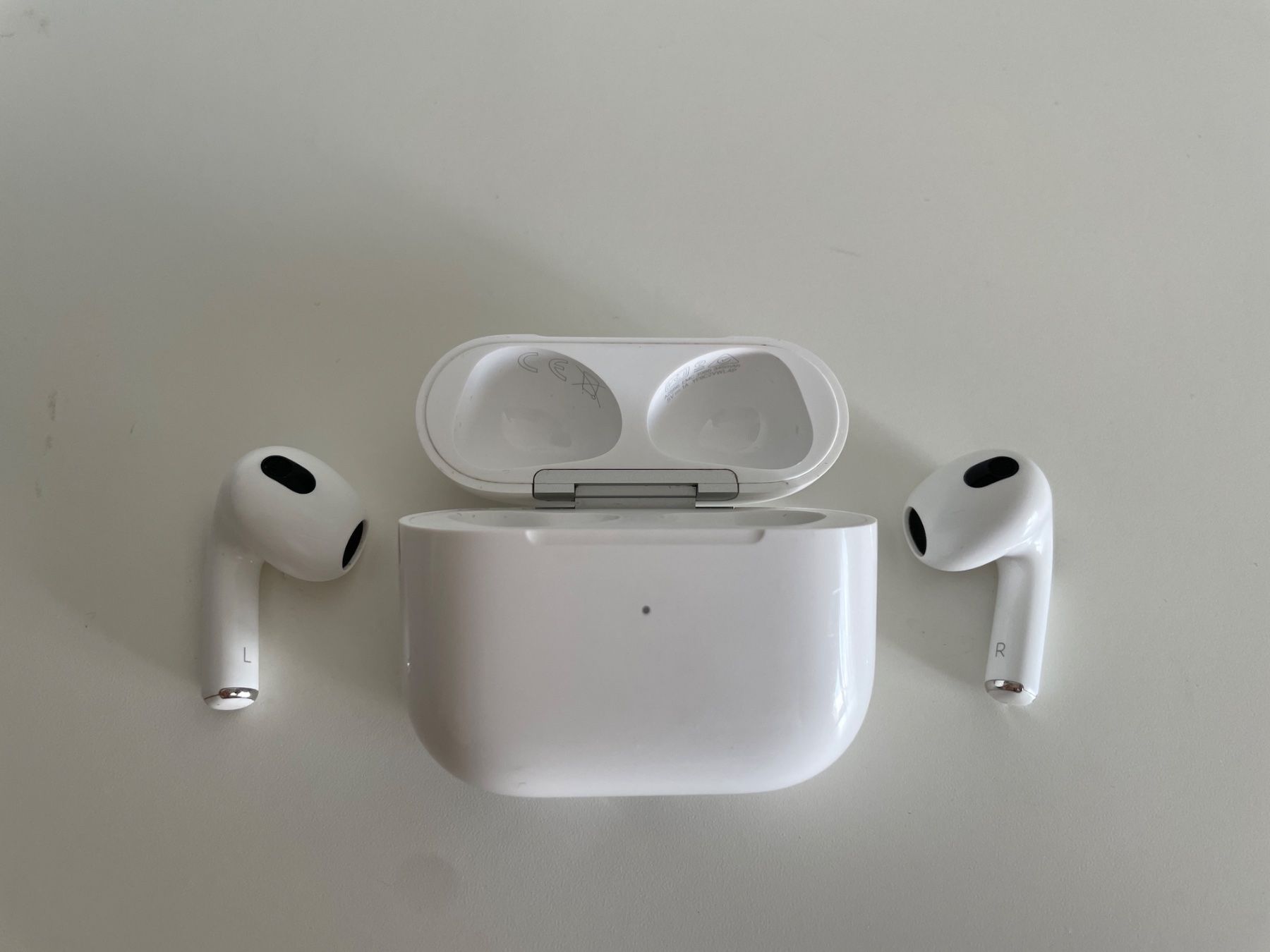Apple Casques audio: Apple Airpods 3rd gen – D'occasion à Uster par cas_jjm6