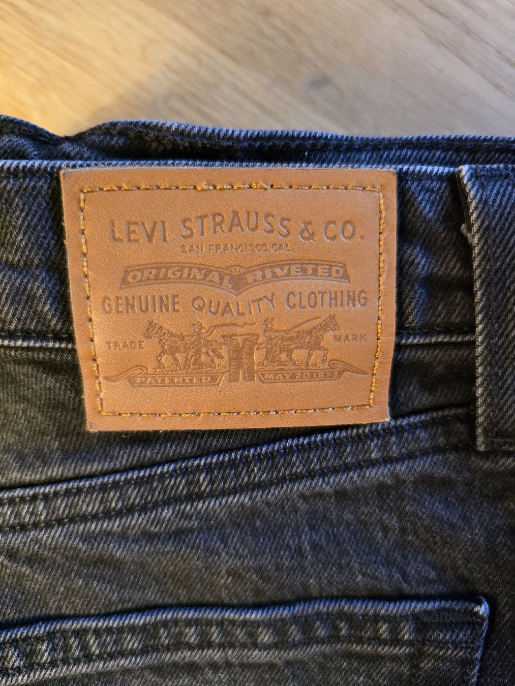 Levi's Jeans: Original Levi's Ribcage denim shorts Black – Neuf (Voir description) à Basel par sof_c7z7 3