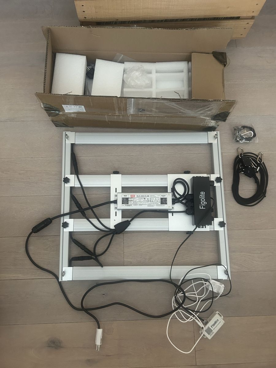 Lampade: LEE Pflanzenlicht zum überwintern – Usato da Steinhausen venduto da Kosmixx 2