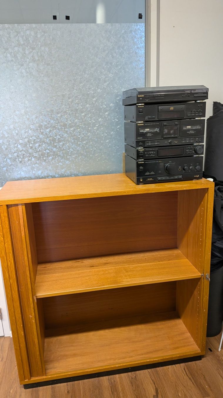 Cassettiere: halbhohe Sideboard mit integriertem Holz-Rollladen – Usato da Salez venduto da EMERCARO 2