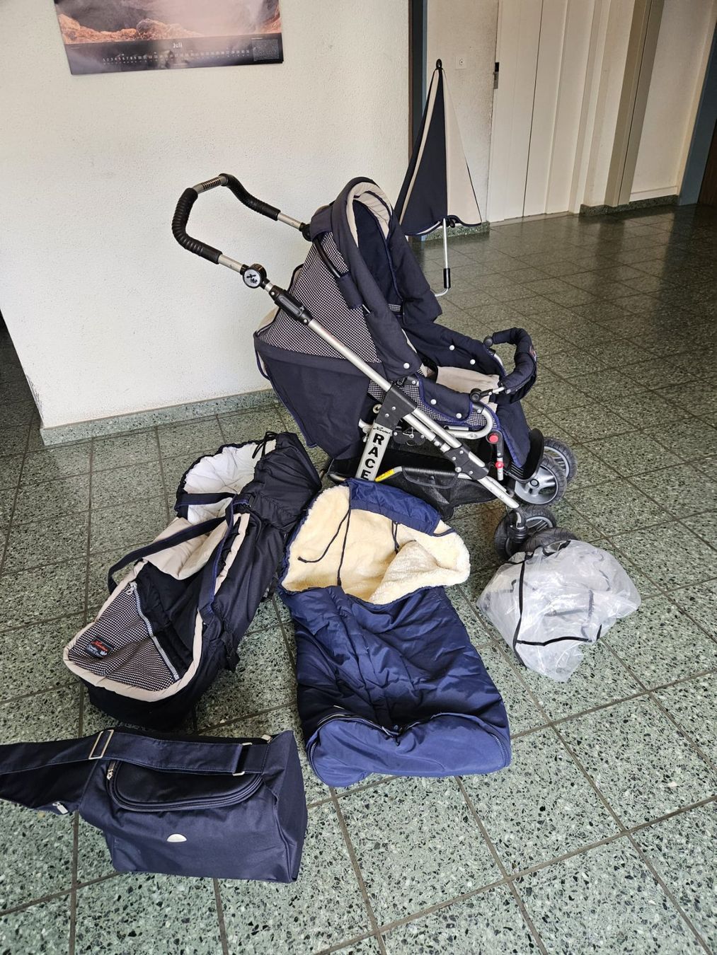 Hartan Carrozzine: Kinderwagen von Hartan – Usato da Küssnacht am Rigi venduto da Chalet37 1