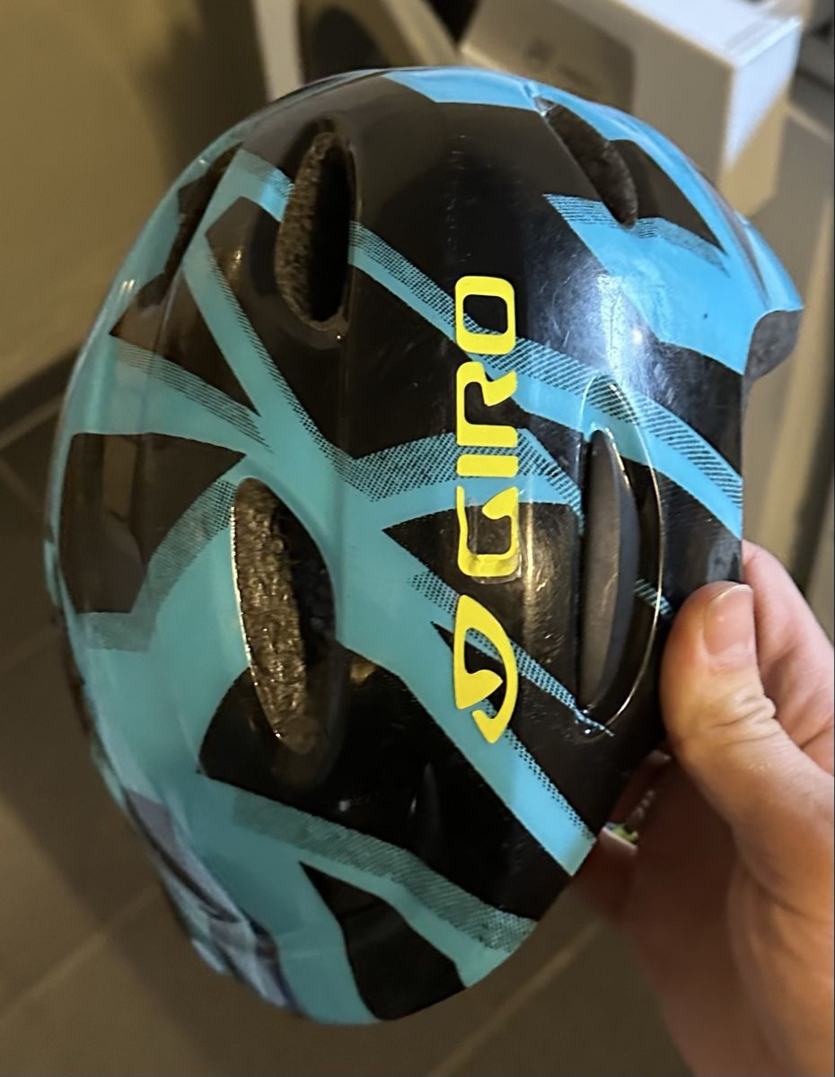 Giro Caschi: Kinderhelm Giro CAMP – Usato da Winterthur venduto da .corina.00.