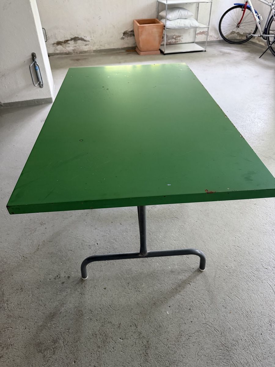 Tavoli: Klappbarer Gartentisch aus Metall – Usato da St. Gallen venduto da Miss_Jane_Marple 3