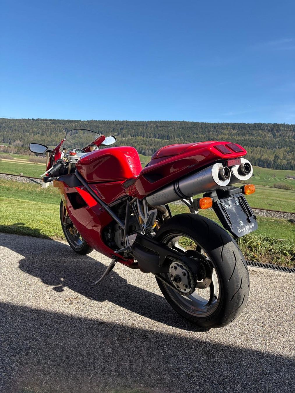 Ducati Route: Ducati 996 rouge – D'occasion à LE SENTIER par RochatVR 1