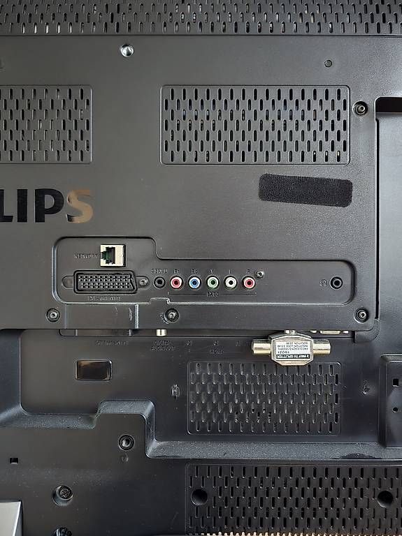 Philips Fernseher: PHILIPS Fernseher  mit Ambilight – Gebraucht aus Oberwil-Lieli von Filu55 1