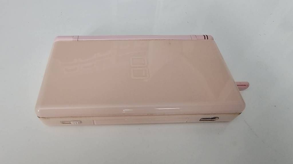 Nintendo Console: Nintendo DS Lite Pink – Usato da schaan venduto da Used_Good 1
