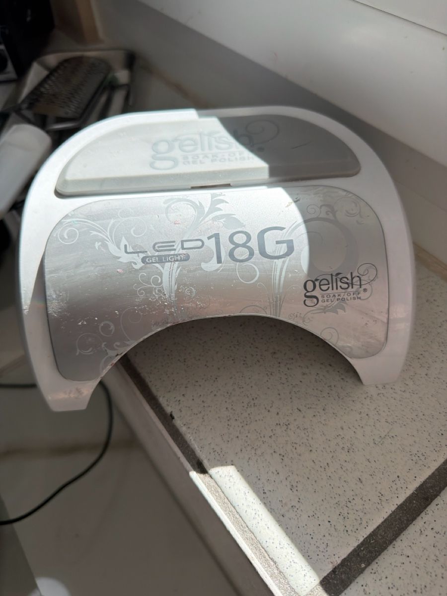Lampade: Gelish LED Lampe – Usato da Biel/Bienne venduto da Trend90