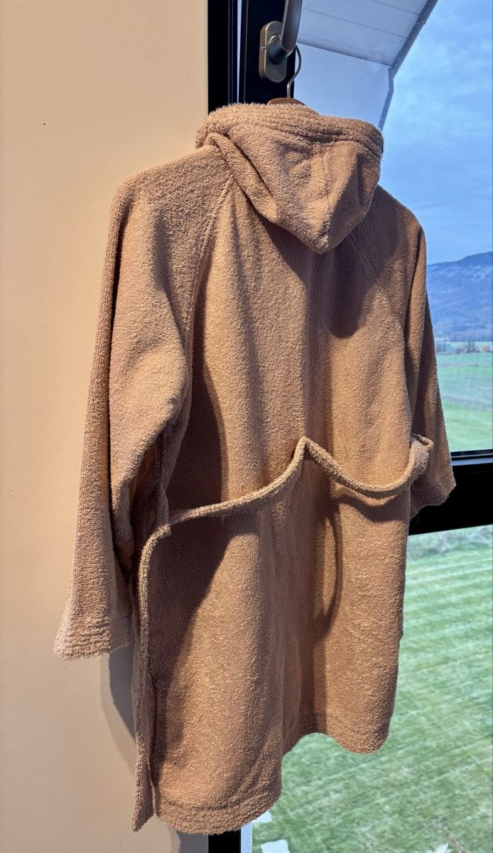 Accappatoi: Peignoir enfant rose poudré – Usato da Chéserex venduto da Ramp0n 1