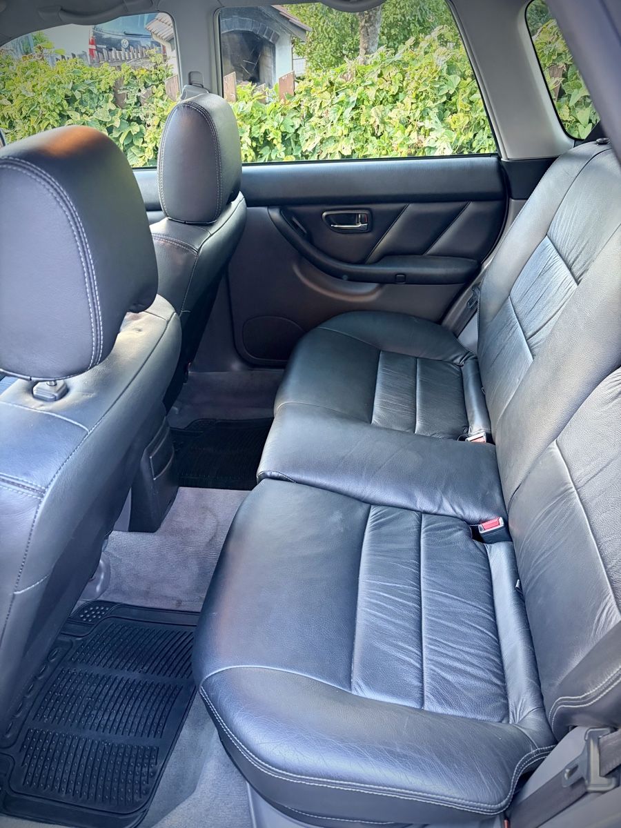 Subaru Autos: Subaru Legacy – D'occasion à Elgg par Steinbock-13 6
