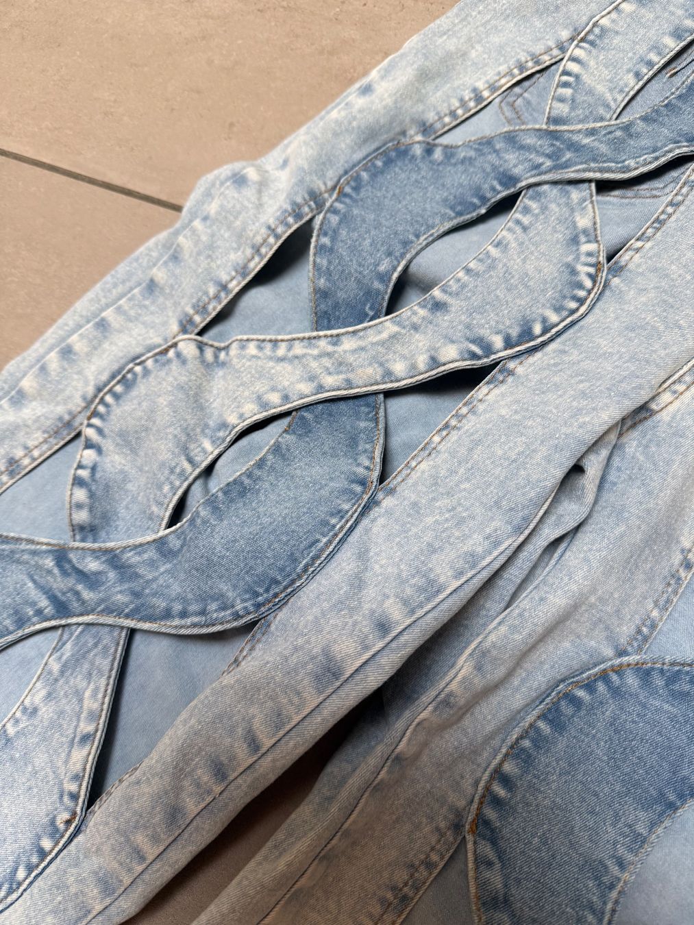 Shein Jumpsuits: Extravaganter Jeans Jumpsuit – Neu und originalverpackt aus Sigriswil von ck56 5