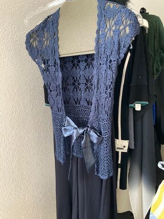 dunkelblaues Spitzen Jäckchen Betty Barclay Gr. 36/38