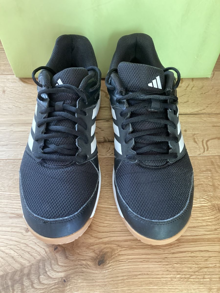 Adidas Scarpe da uomo: Hallenschuhe Grösse 43 1/3  – Usato da Bilten venduto da Ischiischi