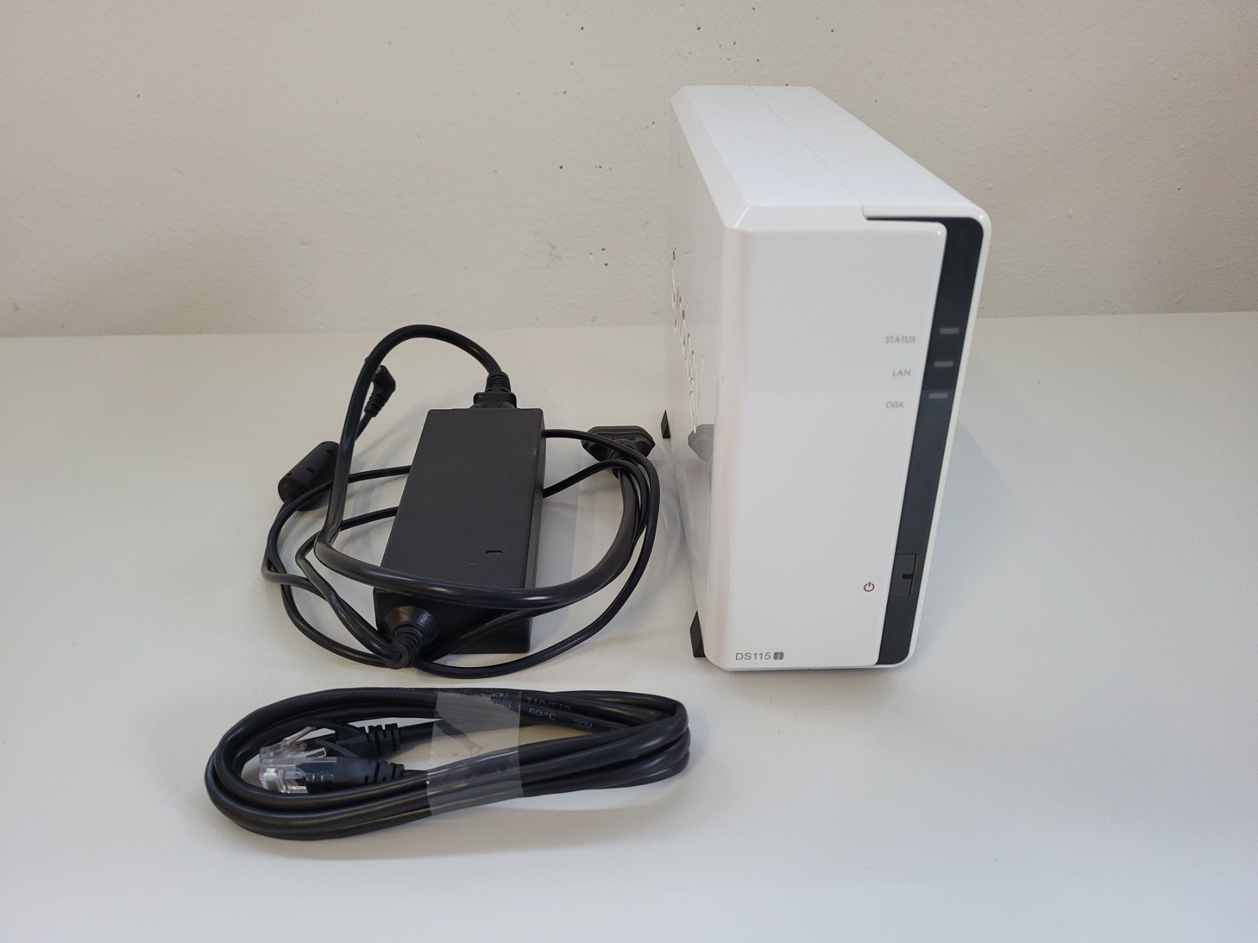 Synology Server: Synology DS115j OHNE HDD – Usato da Brügg BE venduto da POU-BELLE